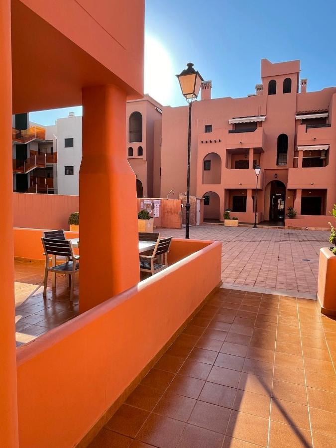 Three Bedroom Apartment With Pool In Torrevieja Exterior photo
